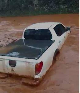 caminhonetearrastadaJPG