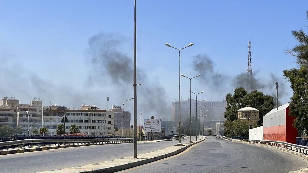 Autoridades locais informaram que hospitais foram atingidos pelos conflitos