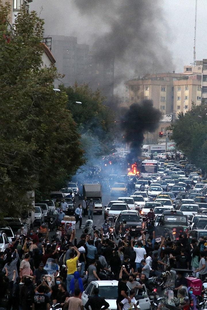 Protestos no Irã já duram seis dias