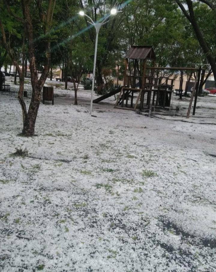 Lagoa da Prata debaixo de gelojpg