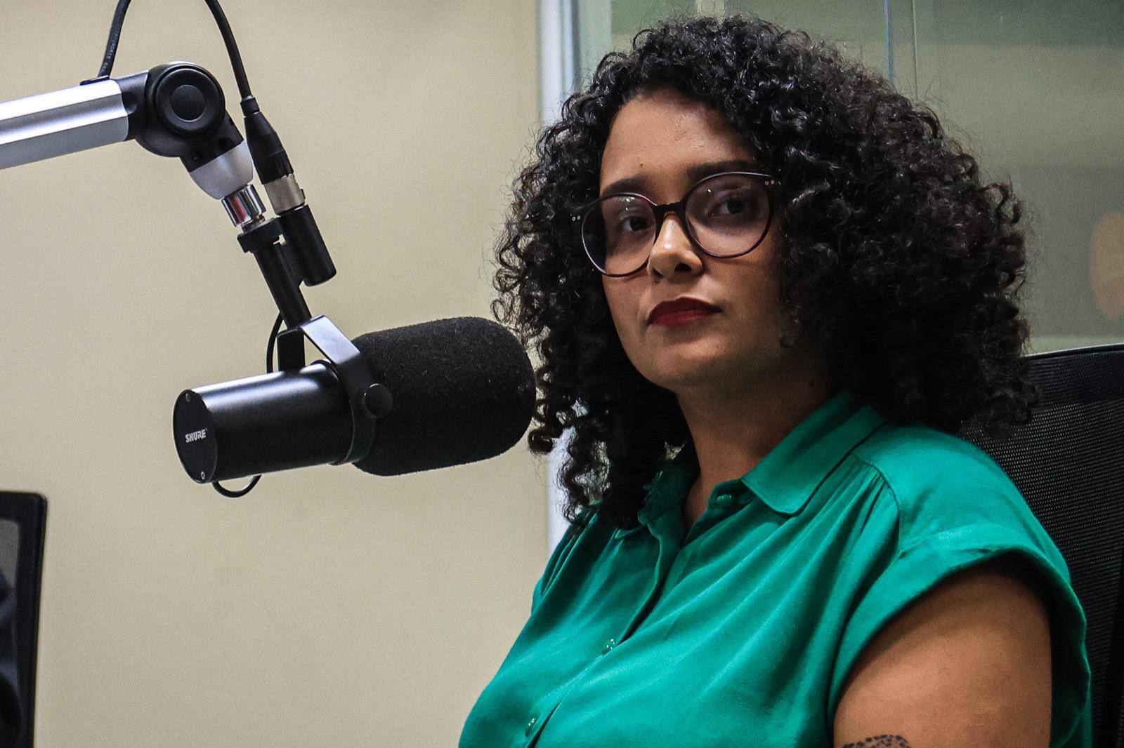 Iza Lourença diz que recebeu quatro ameaças de morte e estupro em um dia