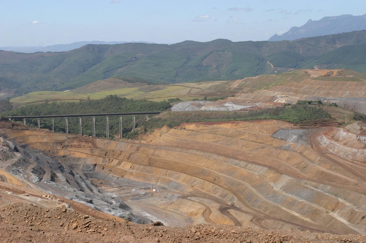 Talude de mina de Gongo Soco corre o risco de cair até domingo