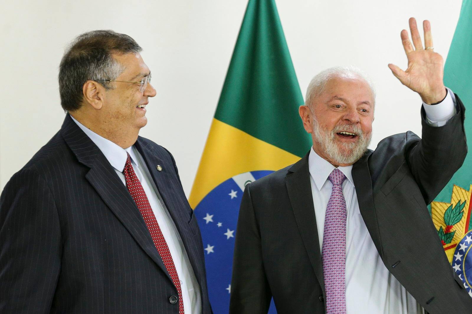Flávio Dino ao lado de Luiz Inácio Lula da Silva no Palácio do Planalto