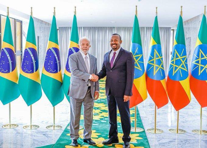 O presidente Lula com o primeiro-ministro da Etiópia, Abiy Ahmed