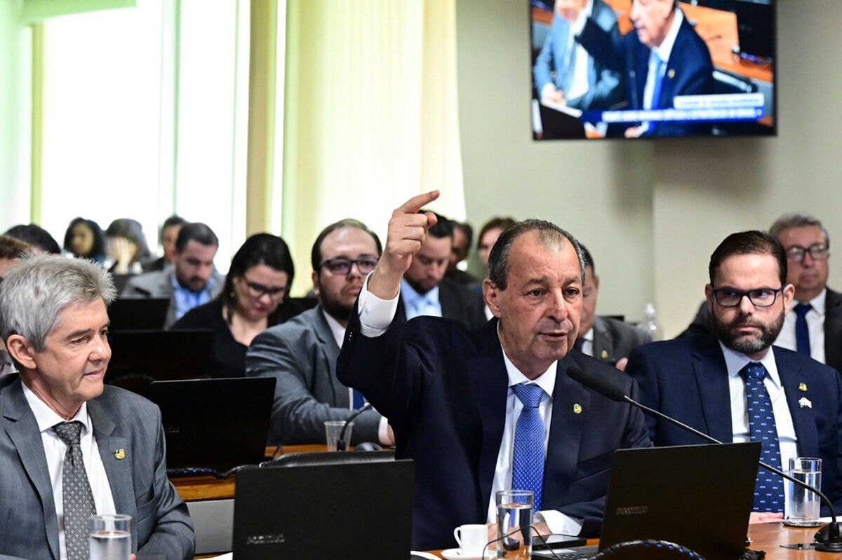 Senador Omar Aziz (PSD-AM) assumirá a presidência da CPI mista que investigará os descontos irregulares do INSS