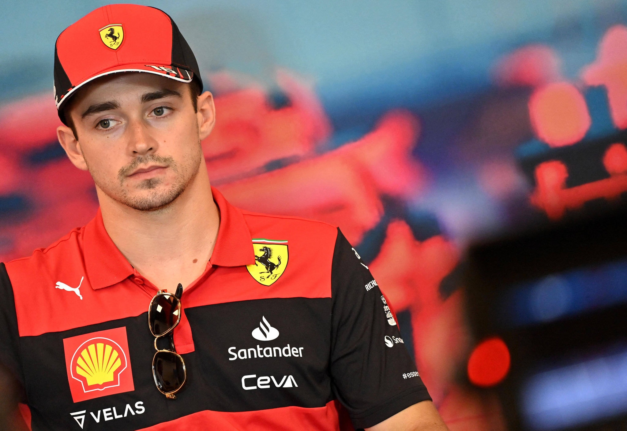 Piloto da Ferrari Charles Leclerc