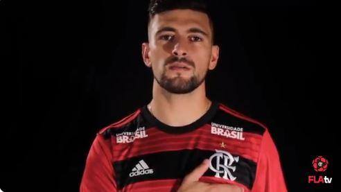 Arrascaeta assinará um contrato de cinco temporadas com o time carioca