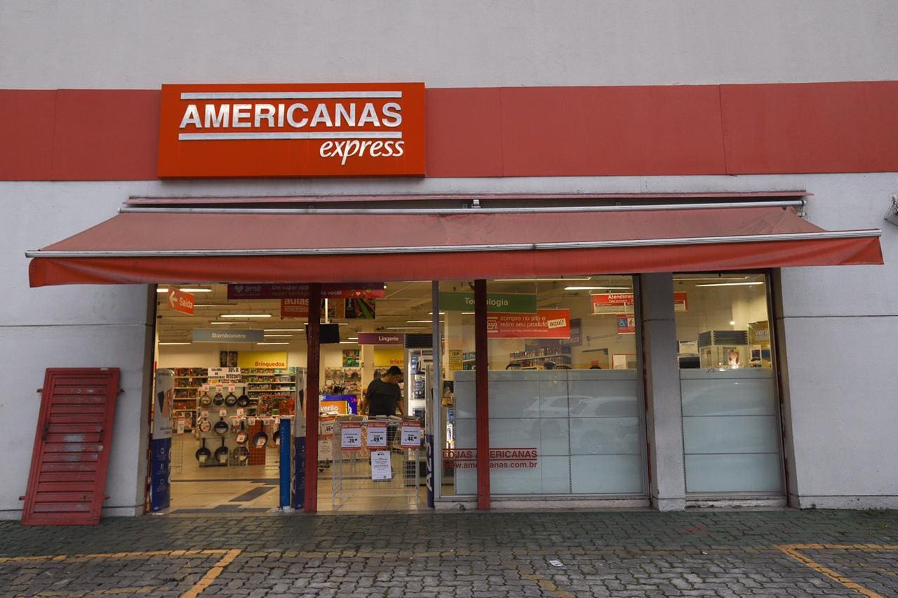 Lojas Americanas na Rua Padre Eustáquio
