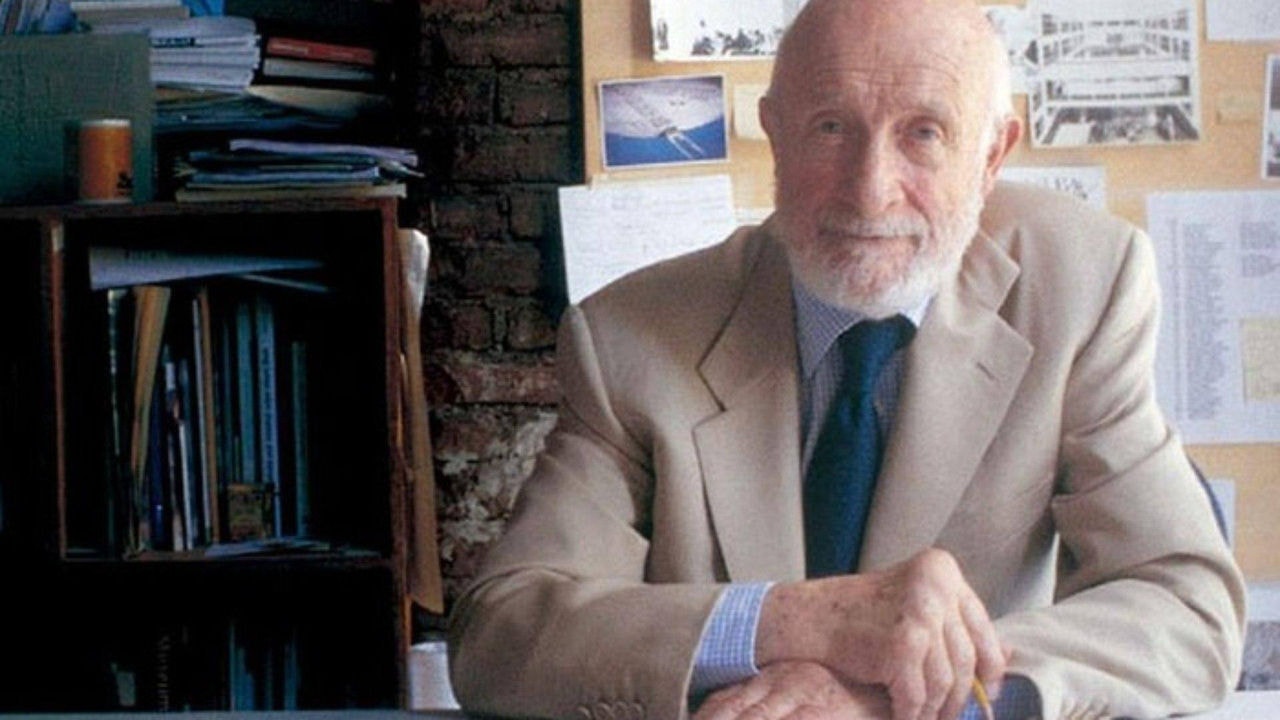 Vittorio Gregotti