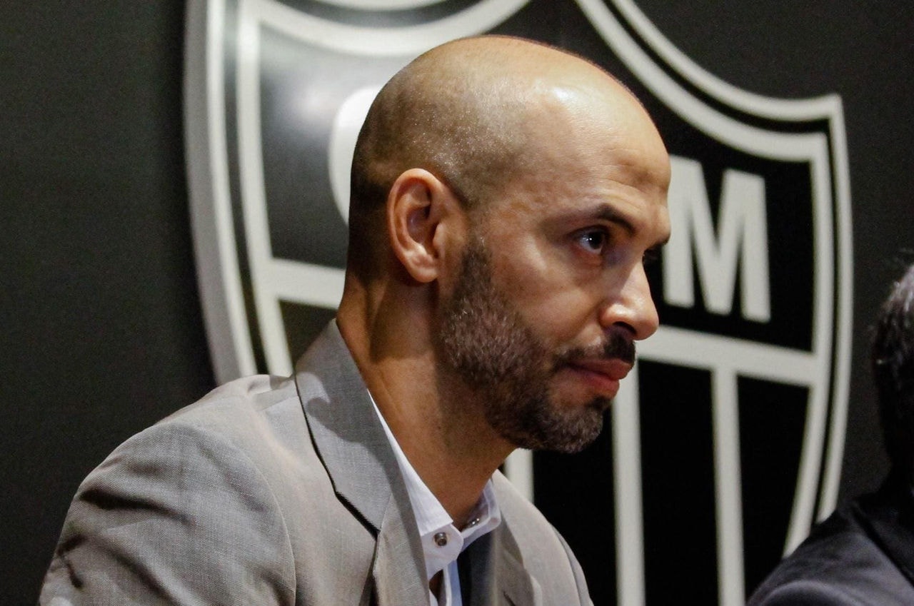 Marques assumiu a diretoria de futebol depois da saída de Alexandre Gallo