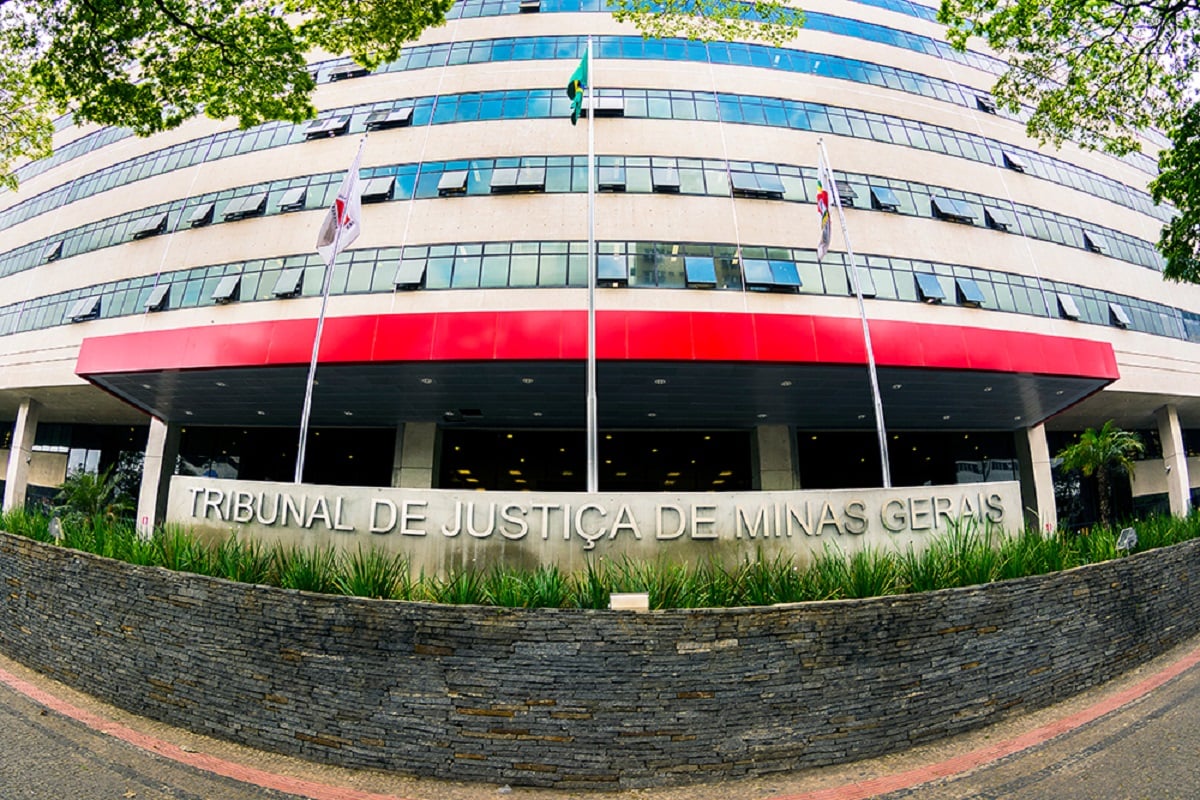 Zema autoriza aumento de até 172 % no auxílio-saúde dos juízes mineiros