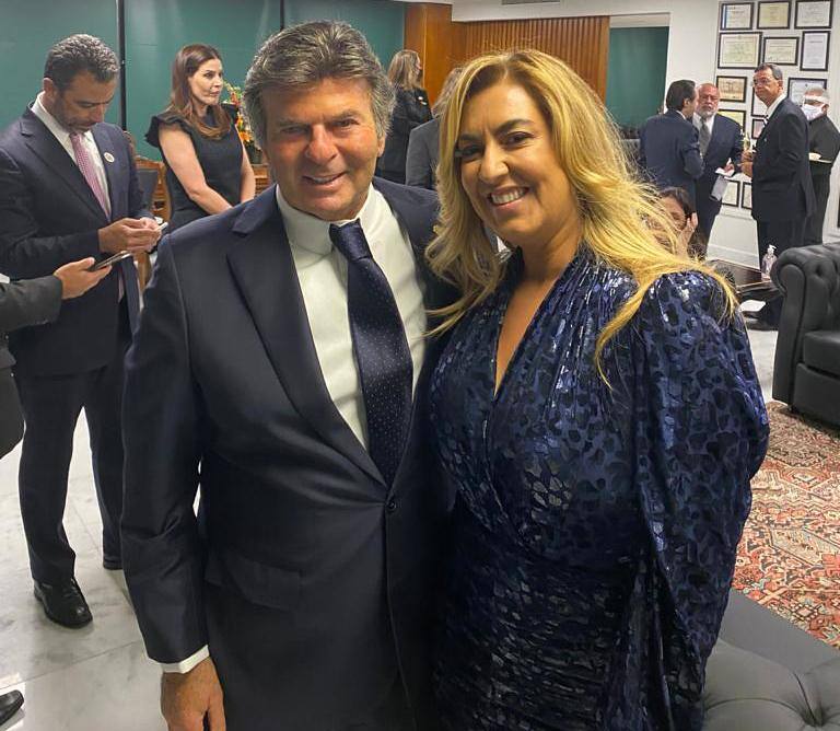 Luiz Fux do STF e Renata Gil da AMB