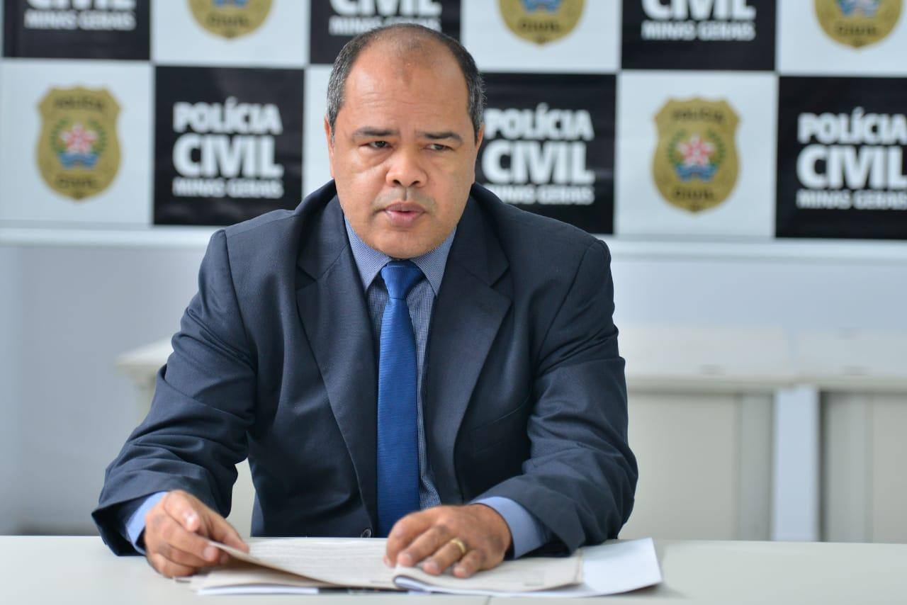 O delegado Luciano Guimarães, chefe da Delegacia Regional de Contagem, deu detalhes das investigações