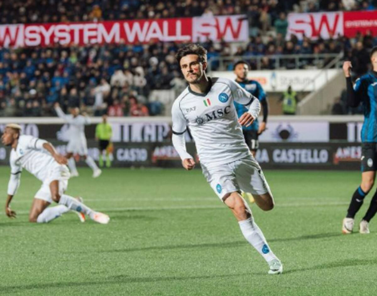 Kvaratskhelia é um dos jogadores mais visados do futebol europeu