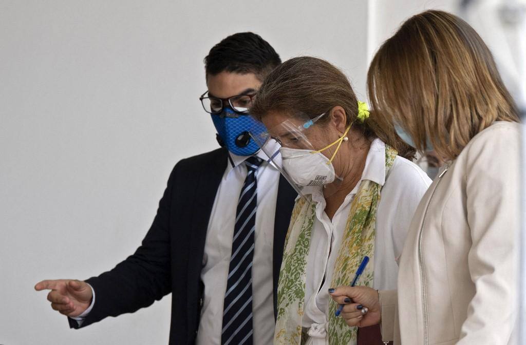 Venezuela dá 72 horas para embaixadora da UE deixar o país