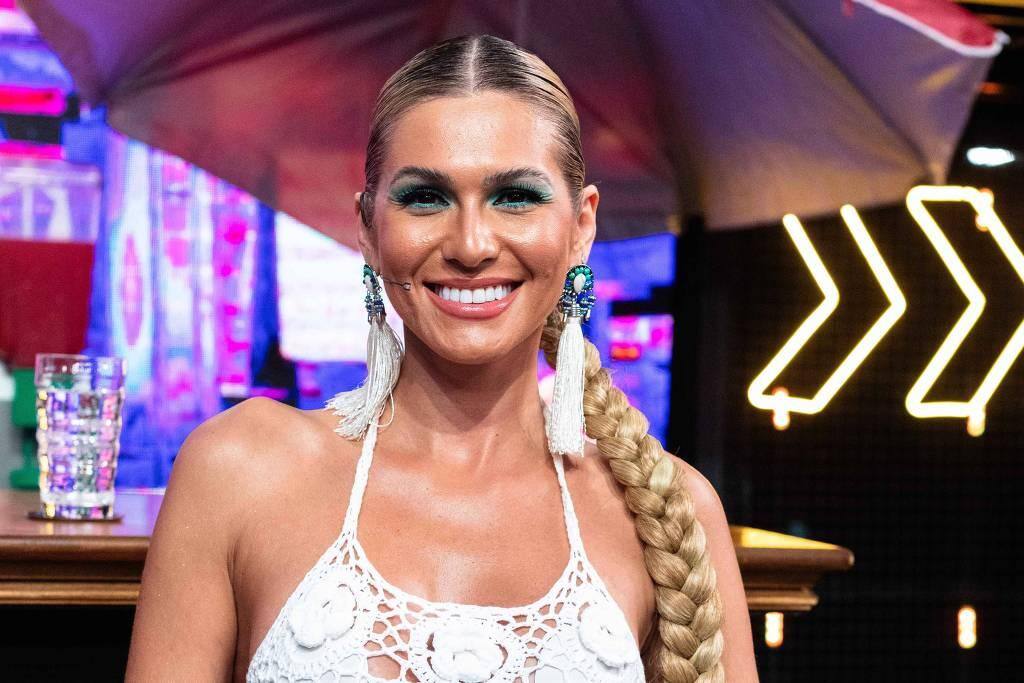 Avião com Lívia Andrade e namorado sofreu problema durante voo