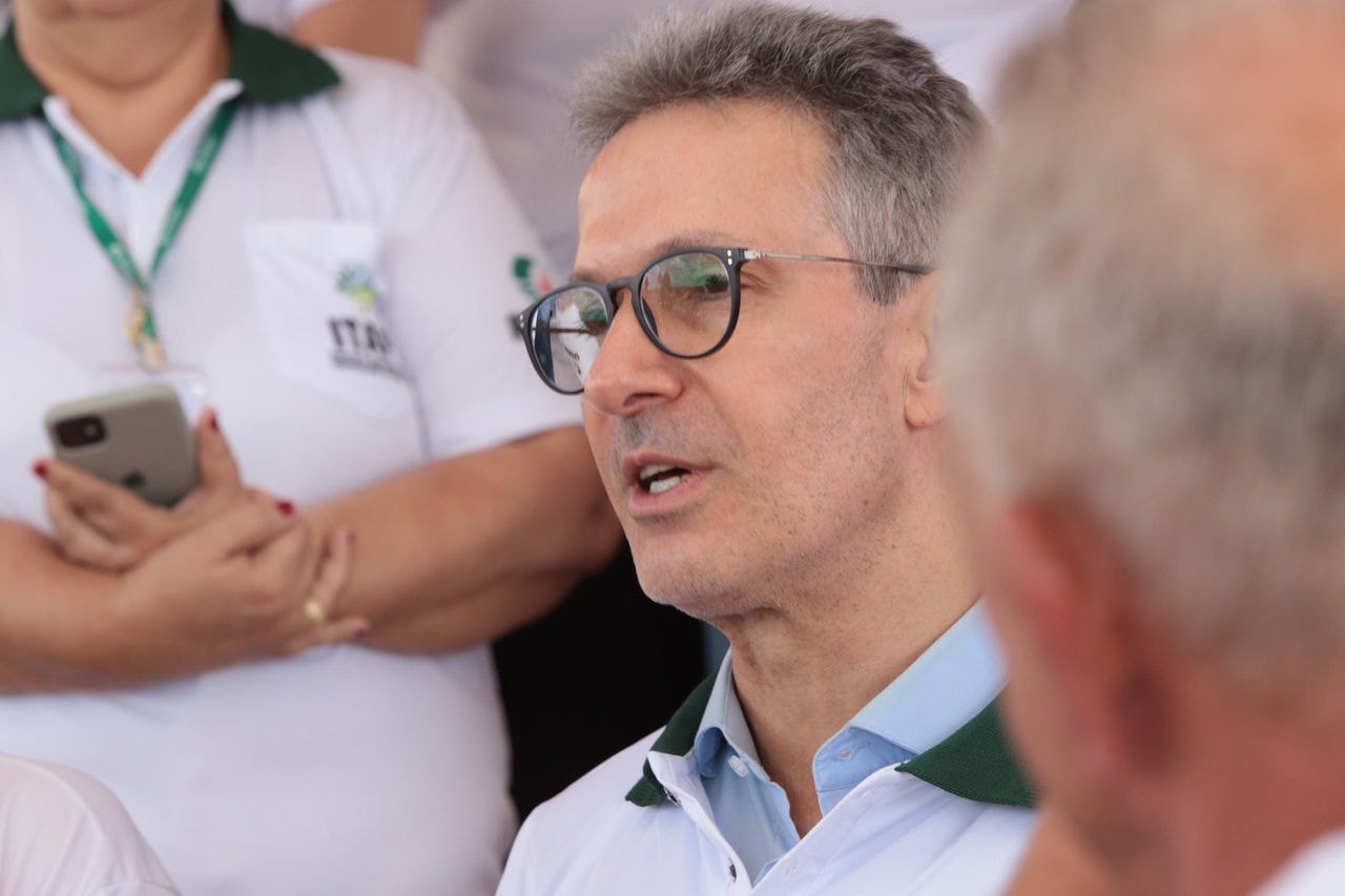 Durante a cerimônia, Zema declarou que, a partir de agora, os atingidos vão perceber melhorias em suas vidas.