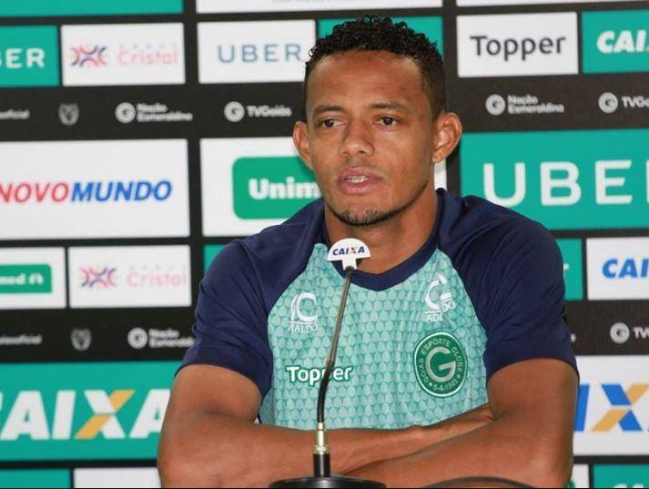 O lateral-esquerdo Ernandes atuou pelo Goiás em 31 partidas da Série B do Brasileiro