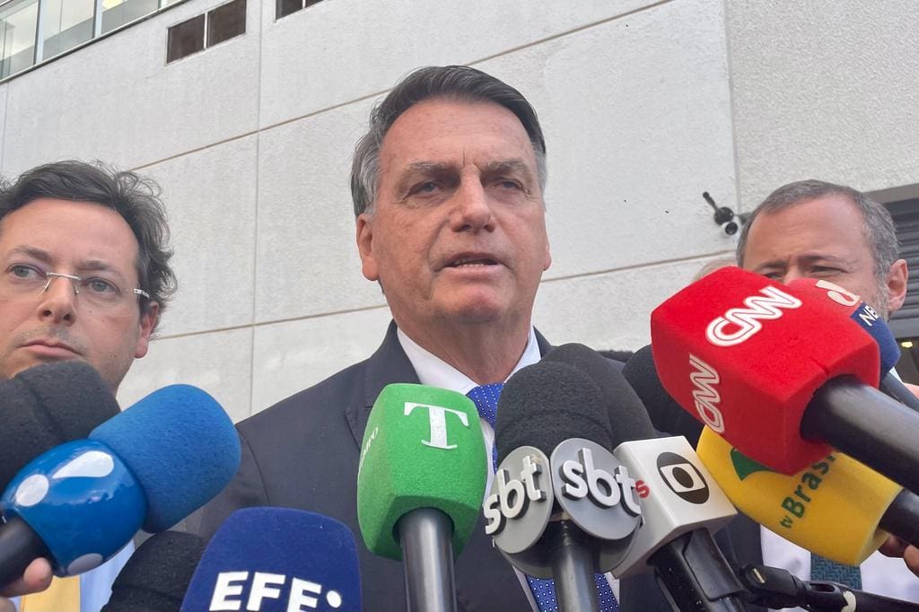 O ex-presidente Jair Bolsonaro prestou depoimento à Polícia Federal, em Brasília (DF), nesta quarta-feira (12)