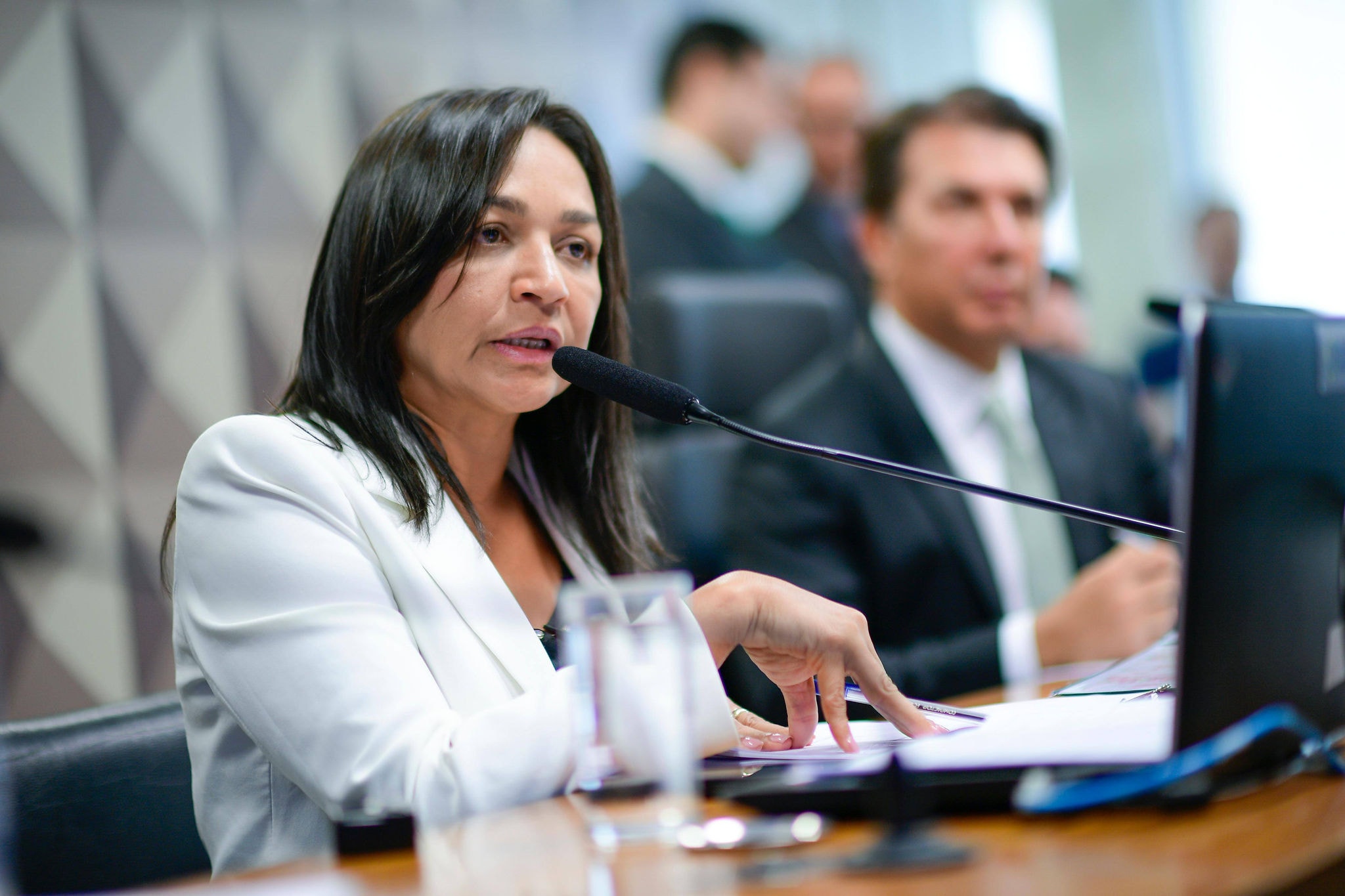 A senadora Eliziane Gama (PSD-MA) é relatora da CPMI do 9 de janeiro no Congresso Nacional