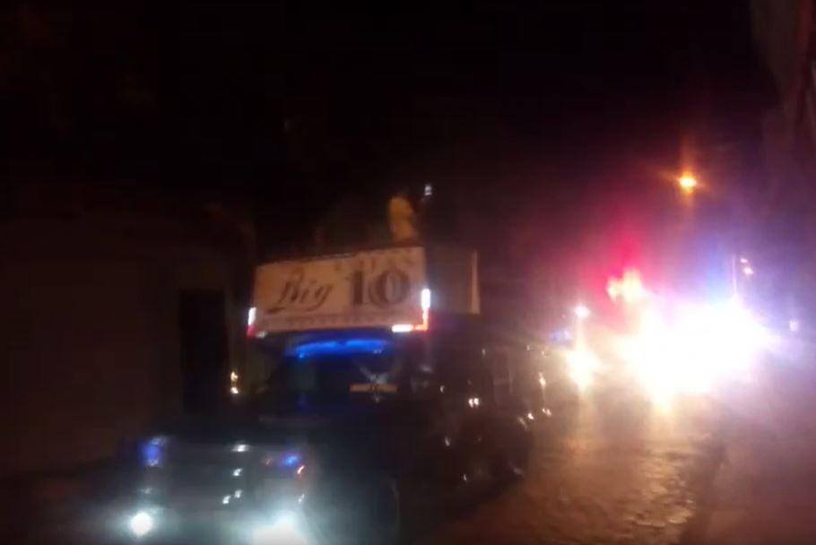 Carreata em MG alerta para colapso na saúde: 'pelo amor de Deus, fiquem em casa'
