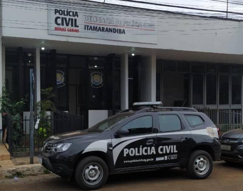 Imagem da fachada de delegacia de Itamarandiba