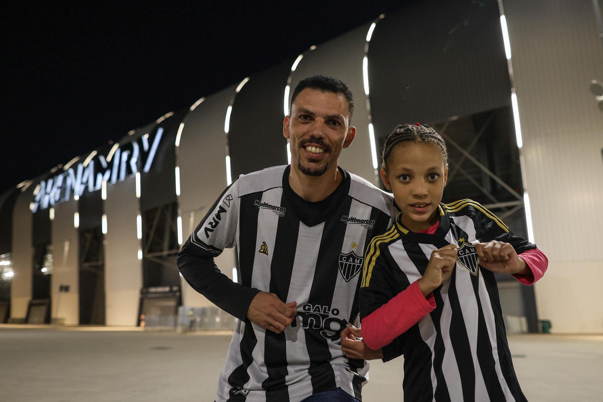 Jonathan Silva e filha Ana Vitória