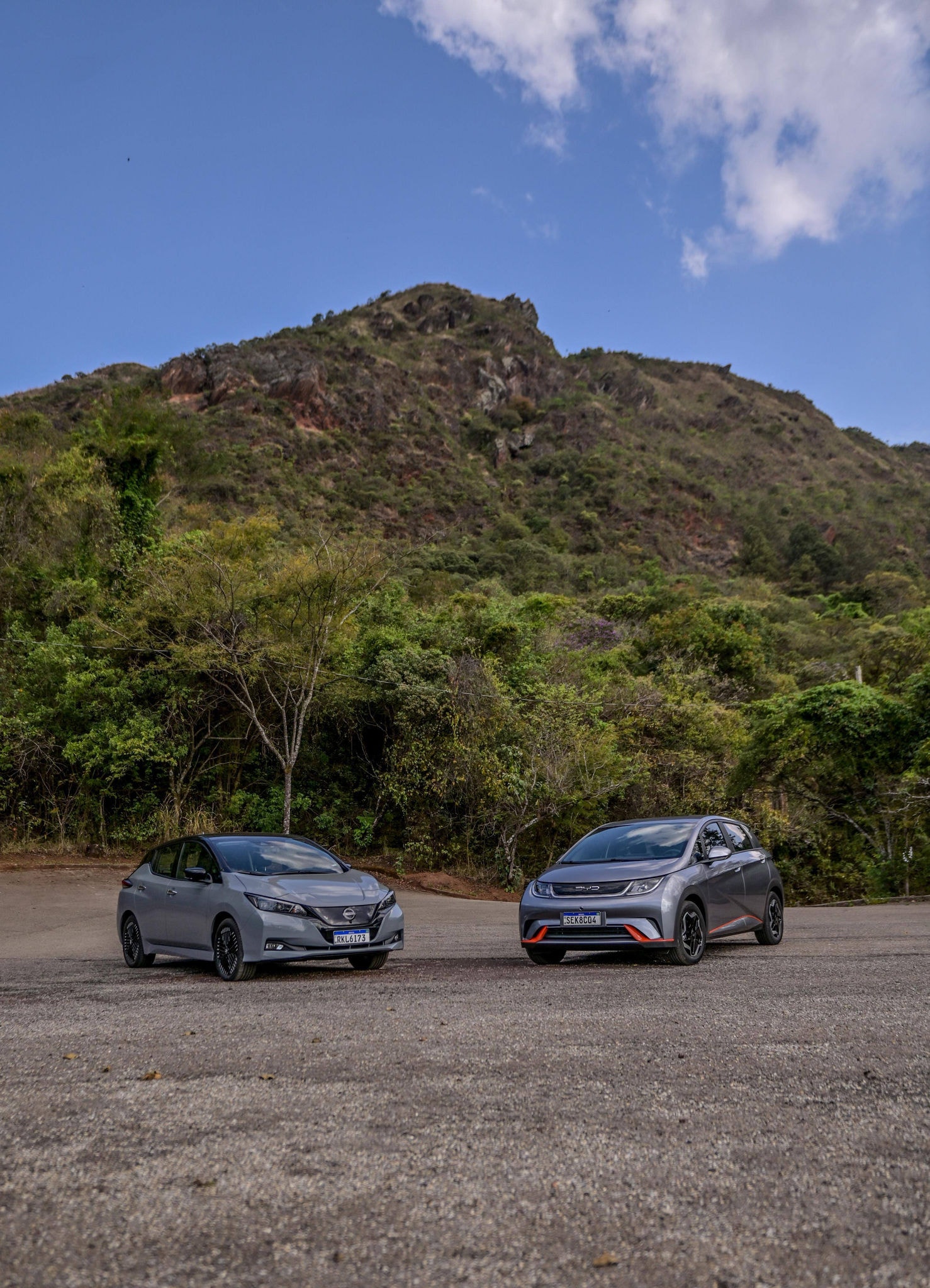 Duelo de elétricos: Nissan Leaf e BYD Dolphin ficam frente a frente em comparativo exclusivo do Autotempo