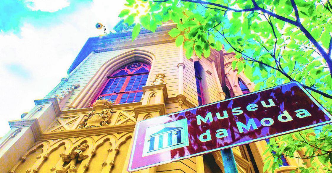 Exemplo Uma das edificações museológicas do Estado que estariam irregulares é o Museu da Moda, na capital, construído em 1911