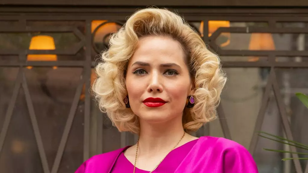 Zélia (Letícia Colin) em Garota do Momento