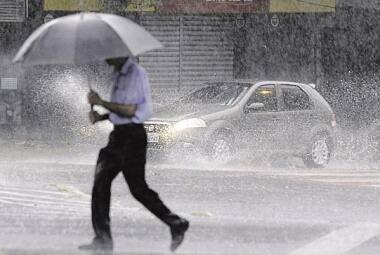 Chuva causa transtornos