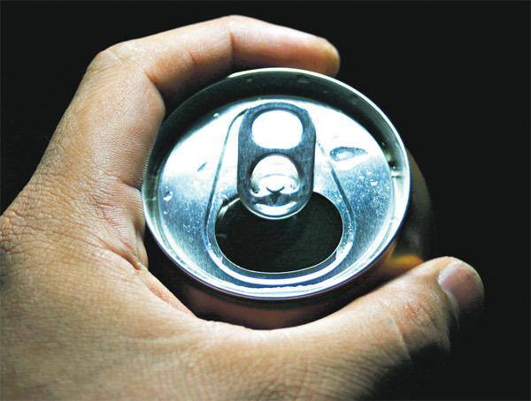 Alerta Estudo associa o consumo diário de refrigerante a um maior risco de doenças do coração entre os homens