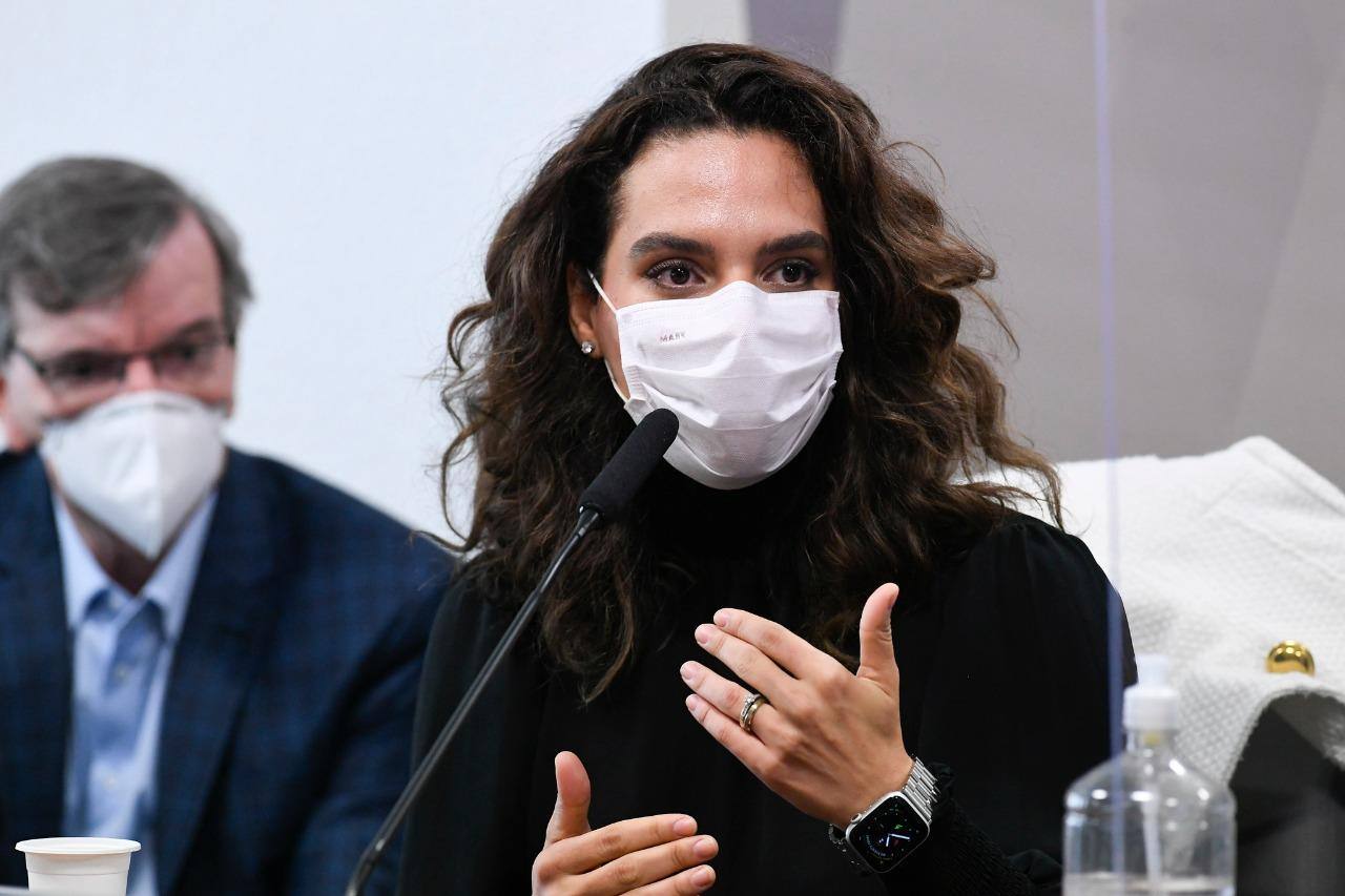 'Autonomia médica não é licença para experimentação', afirma Luana Araújo