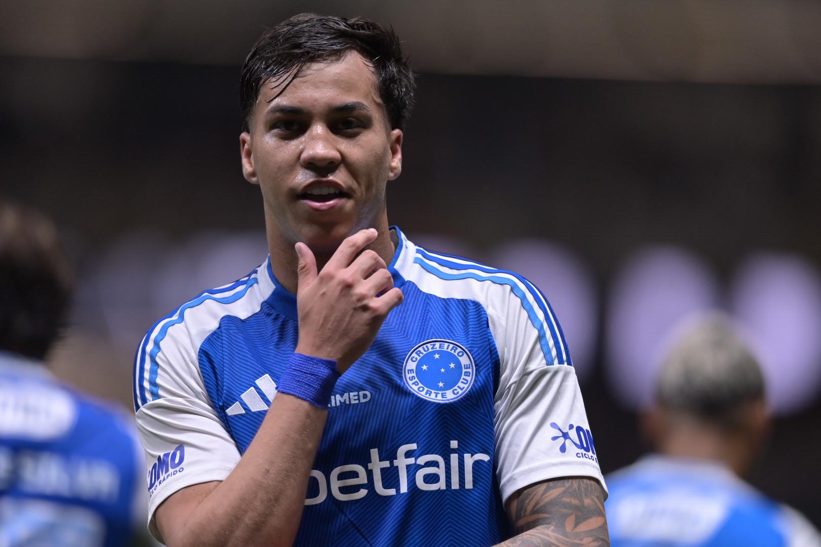 Atacante marcou o segundo gol na vitória por 2 a 0