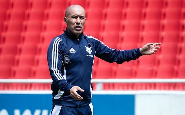 Leonardo Jardim vê Vitória Cup como importante na retomada dos treinos após férias no Cruzeiro (Foto: Gustavo Aleixo/Cruzeiro)