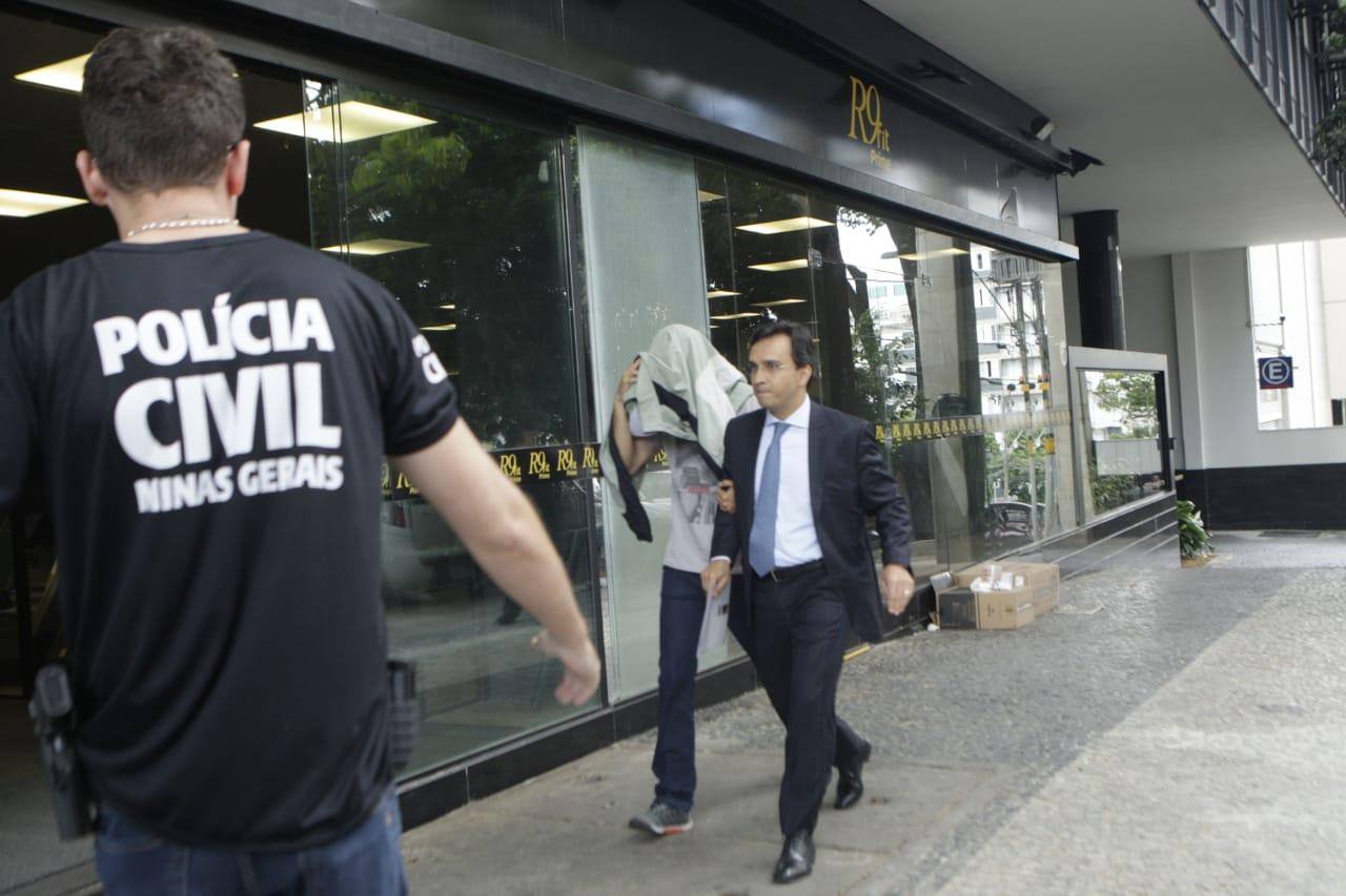 Suspeito de crime em rompimento de barragem se entrega