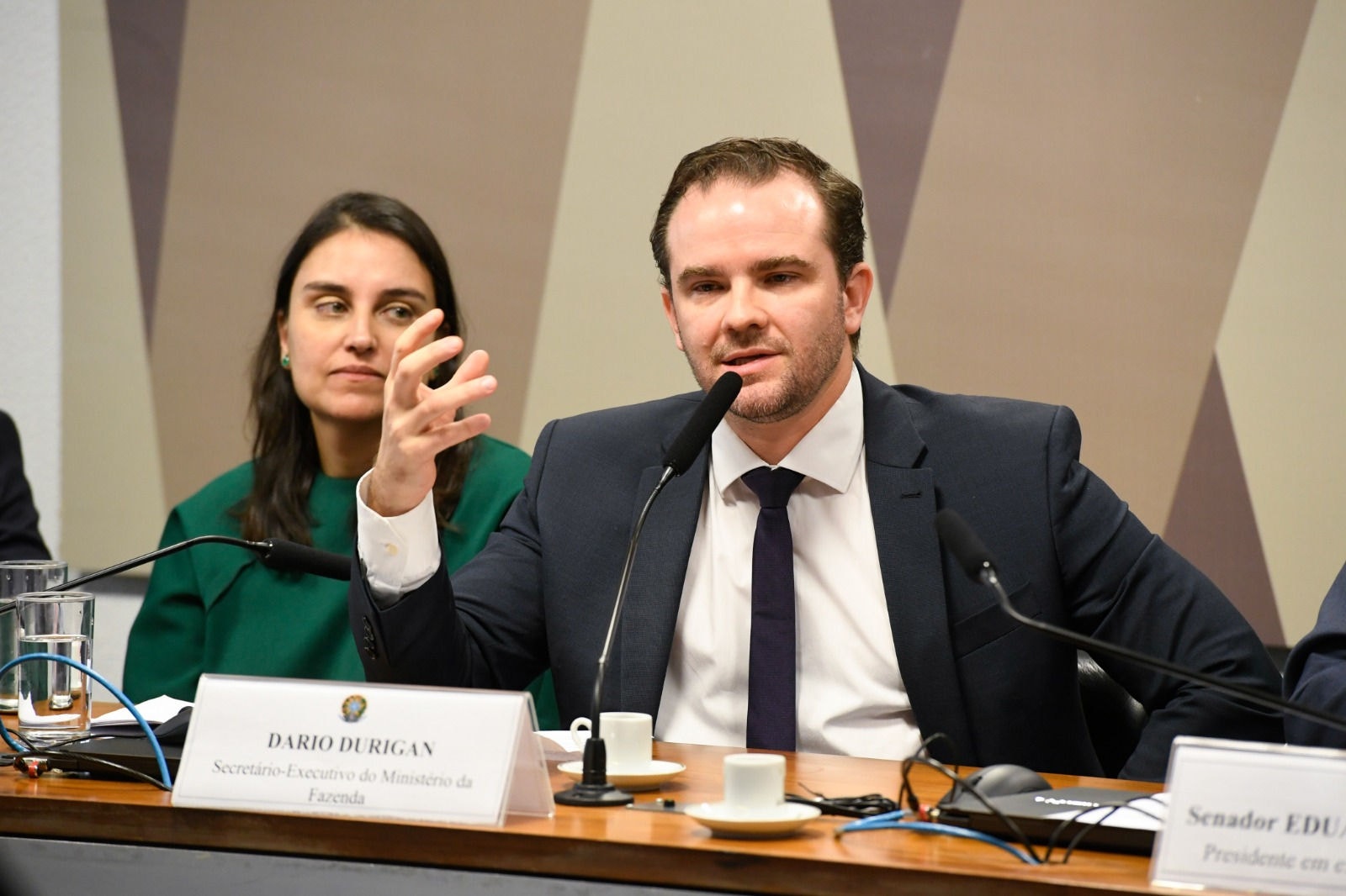 Dario Durigan defendeu revisão de benefícios fiscais com deputados