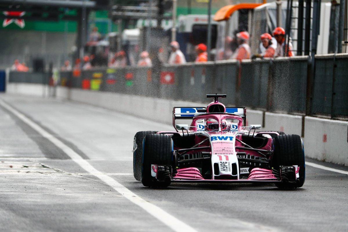 Sergio Pérez cravou a melhor marca do primeiro treino livre em Monza