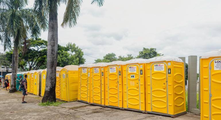 Conforme a PBH, distribuição dos banheiros leva em consideração público planejado para os blocos, extensão dos trajetos e quantidade de desfiles simultâneos