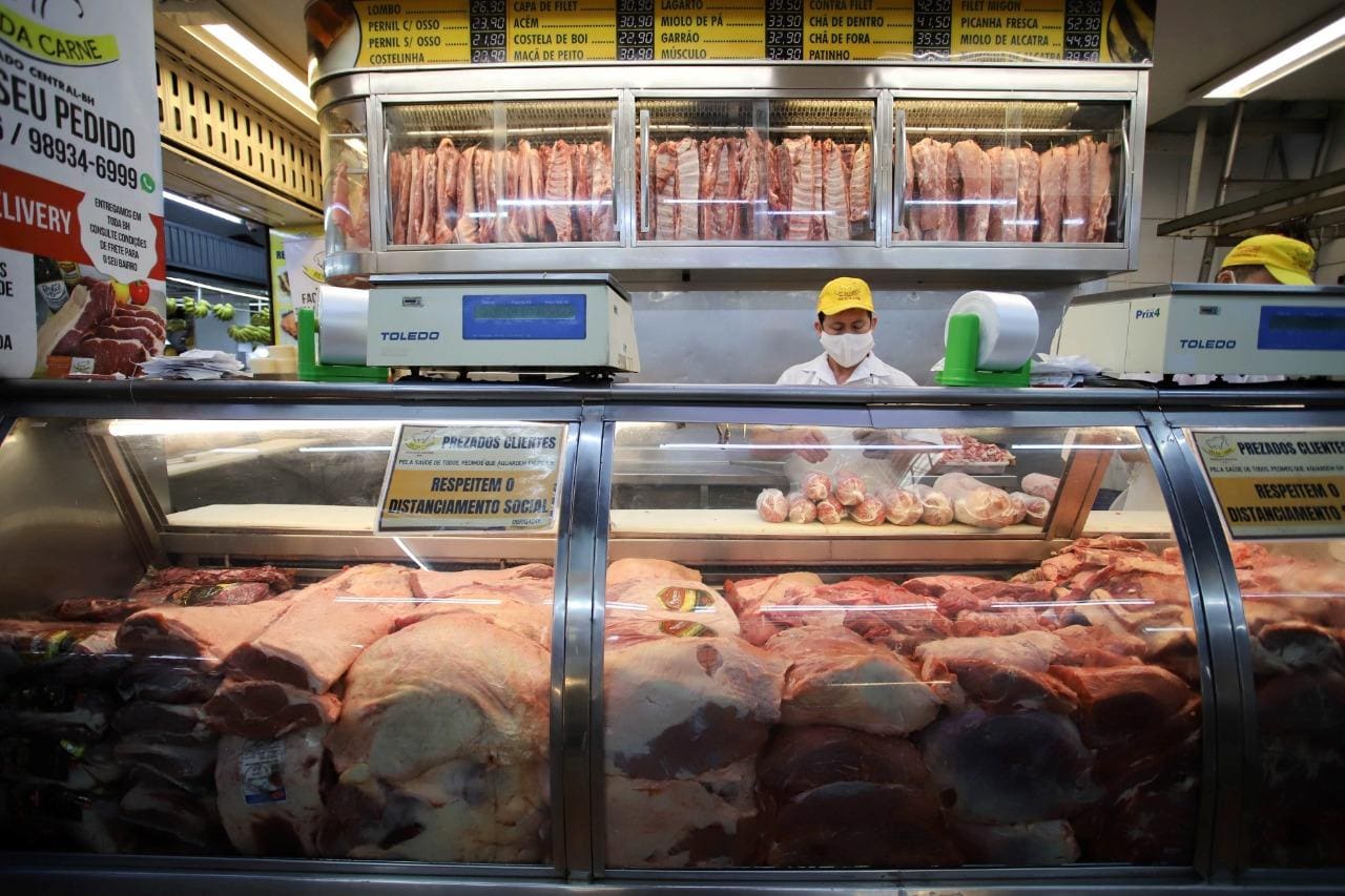 Maior apetite chinês pelas carnes brasileiras é um dos fatores que têm deixado o produto cada vez mais inacessível para os brasileiros