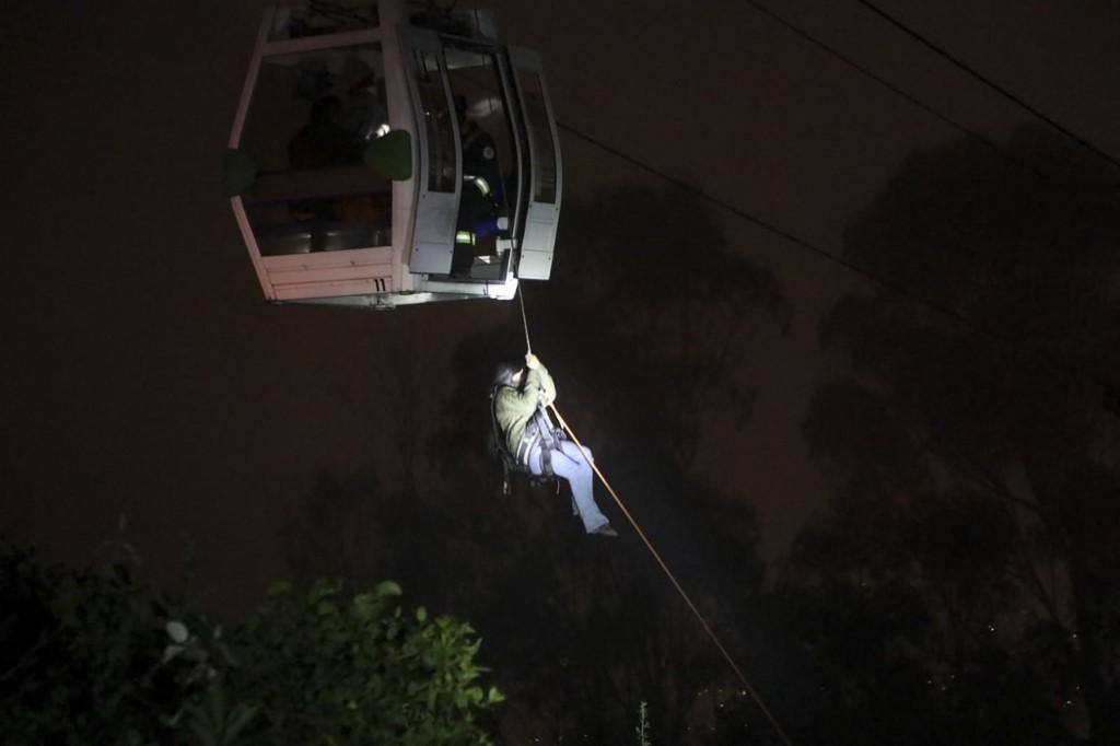 Resgate em teleférico no Equador