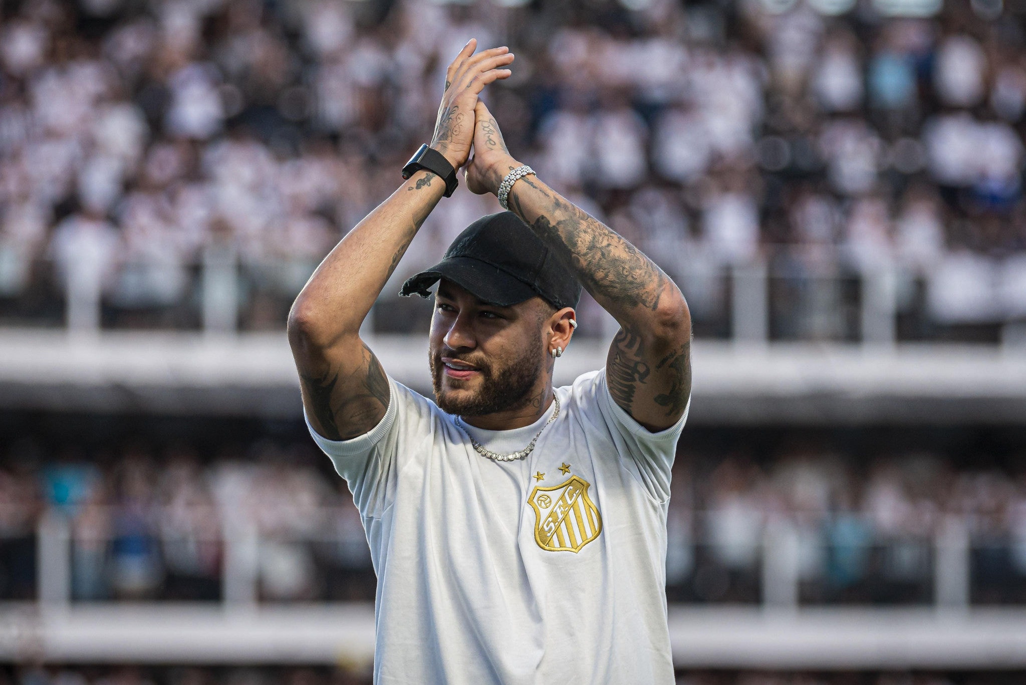 Neymar esteve na Vila Belmiro no domingo (31/3), final do Paulistão
