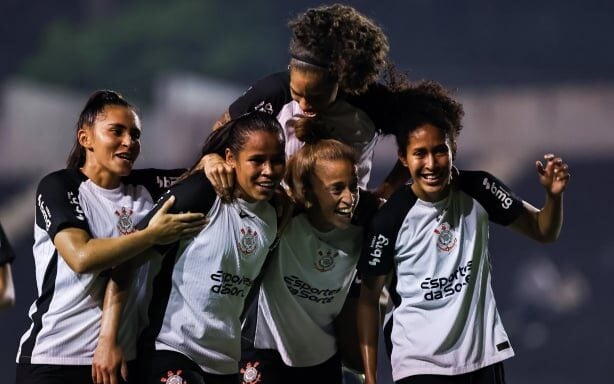 Corinthians comemora resultado. (Foto: Agência Paulistão)