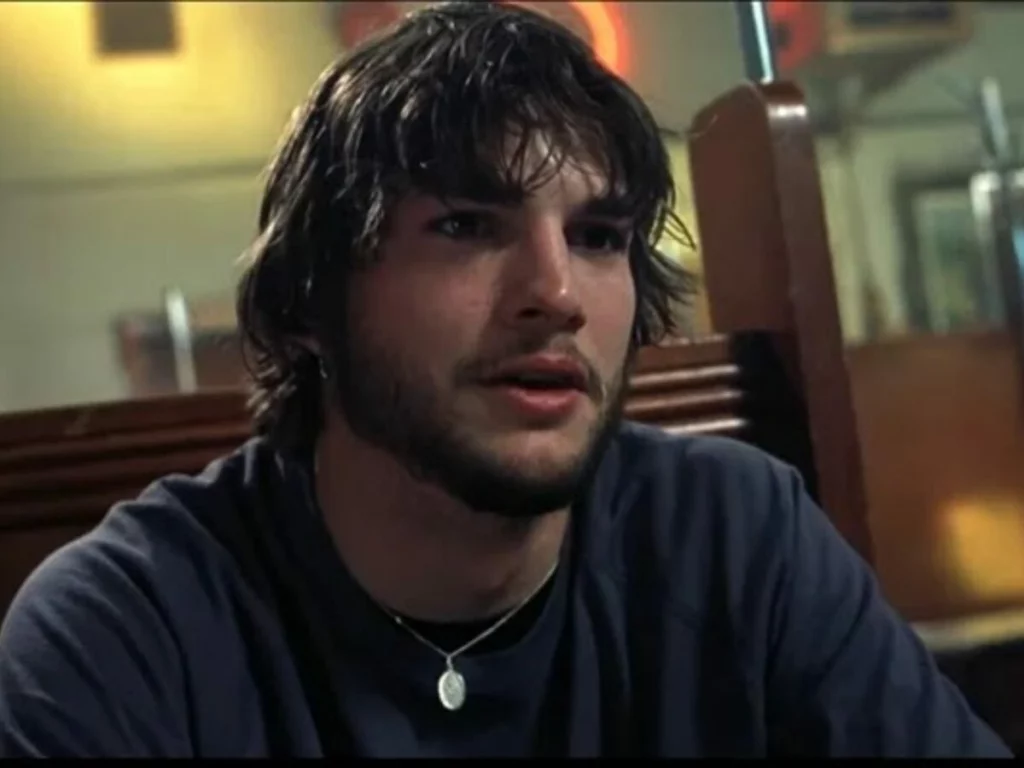 Filme clássico com Ashton Kutcher de 2004 está disponível na Max