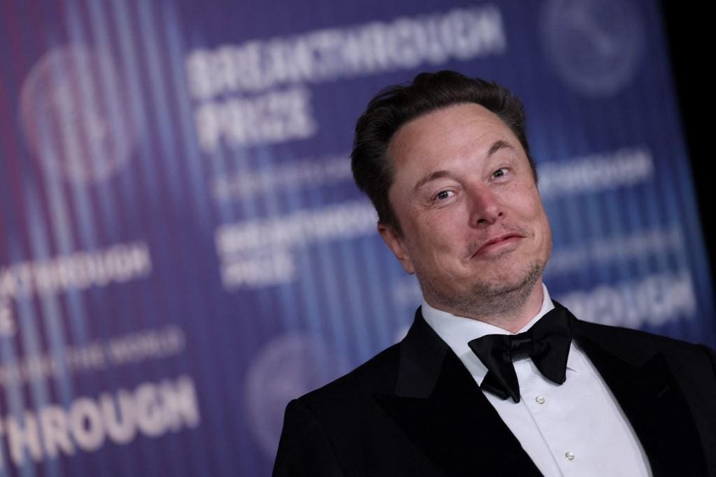 Elon Musk em cerimônia na Califórnia (EUA): bilionário disse que não cumpriria ordens de Alexandre de Moraes, mas seus advogados no Brasil anunciaram o contrário