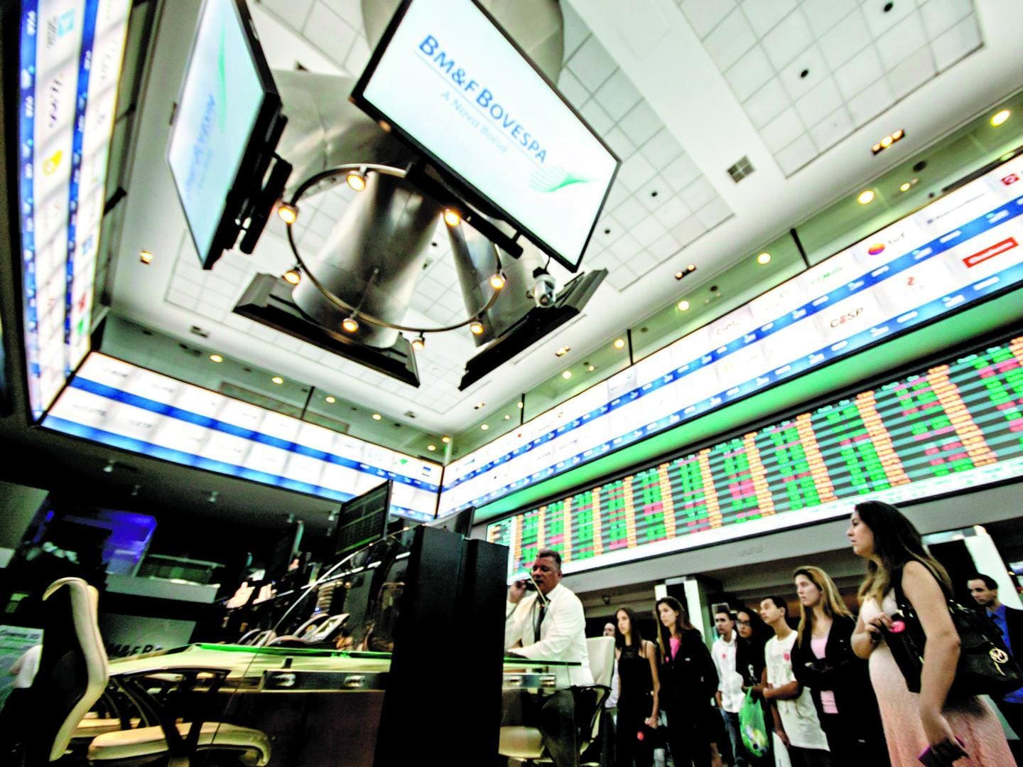 Bolsa fechou dia estável
