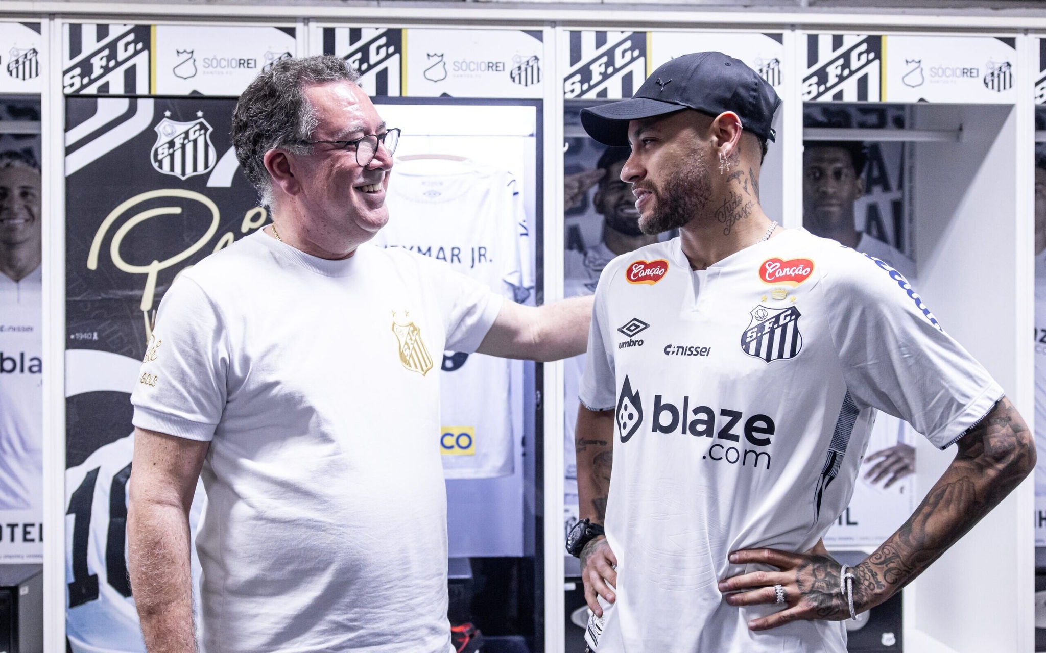 Marcelo Teixeira e Neymar (Foto: Raul Baretta/ Santos FC)