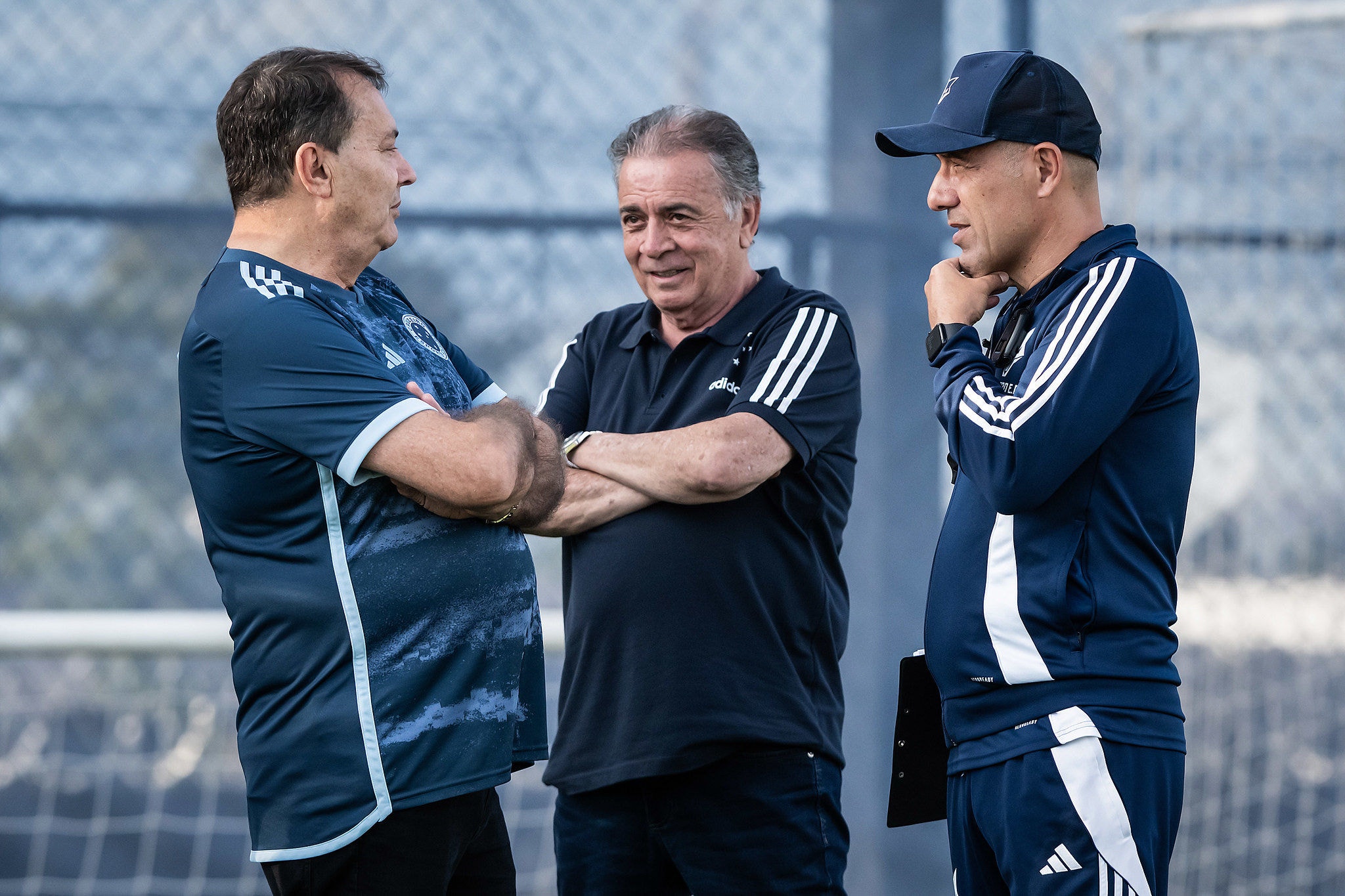 Dono Pedro Lourenço, Paulo Pelaipe e o treinador Leonardo Jardim