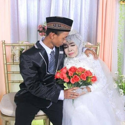 Mbah Gambreng e Ardi Waras