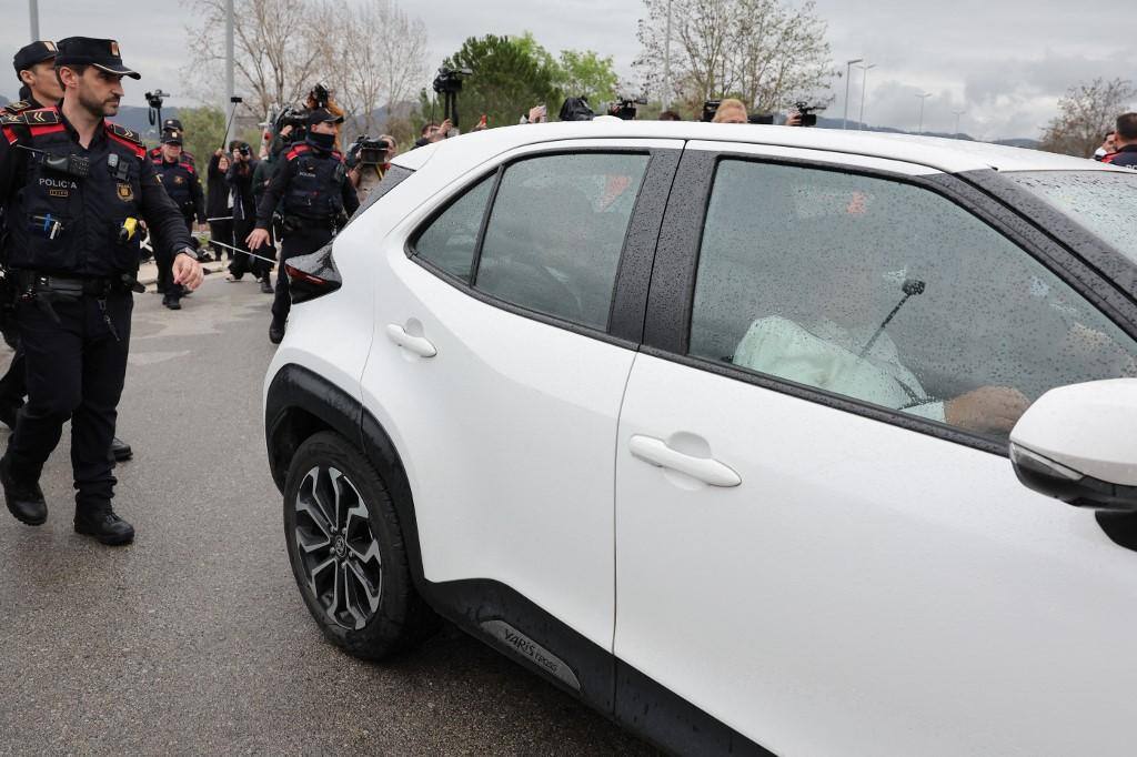 Daniel Alves tem sido alvo de protestos
